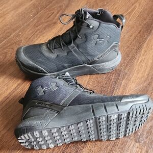 Under Armour Men's Black High-Top Sneakers
